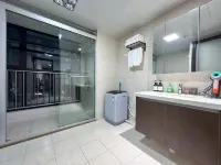 TV Tower Audiovisual Homestay (Youth Park Subway Station Branch) โรงแรมใน