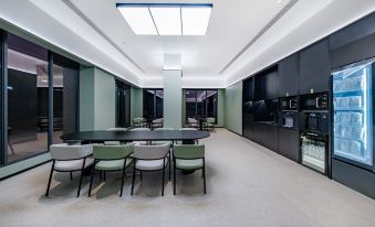 Hi Inn (Panzhihua South Railway Station)