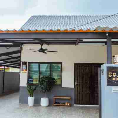 Looe Mansion@Pinjistation (15pax 6br) Rooms