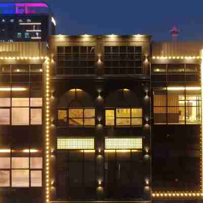 아몬드키즈풀빌라 남포점 Hotel Exterior