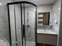 Chuanyan Hotel (Fuxian Lake Guanglong Town) - พร้อมระเบียง