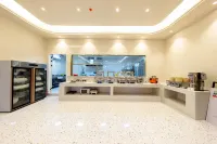 美尚·琉璃 |IMAXMOVIEGALAXYCINEM設計美學飯店（遵義會議會址店） - 3 星級