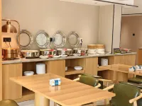 GreenTree Inn Smart Choice Hotel (Qingdao Railway Station Zhanqiao Tuandao Subway Station Branch)