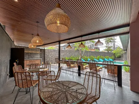 Balvanta Coliving Отели рядом с достопримечательностью «Le Grand Bleu Spa»