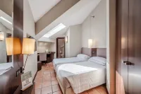 HOTIDAY Room Collection - Roma Cornelia Hotels in 