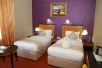CREEK GATE HOTEL - BAITHANS