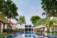 The Embassy Angkor Resort & Spa - Pools