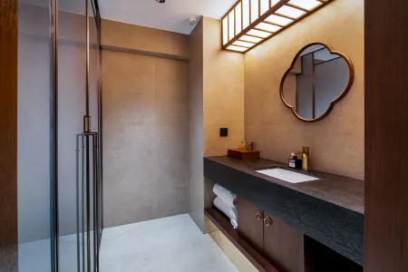 Mulan Residence (original designer homestay in the ancient city)