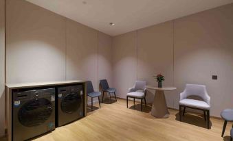 Nanjing West Bund Smart Hotel
