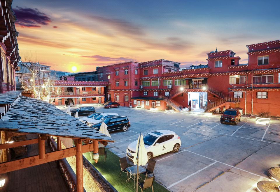 hotel overview picture