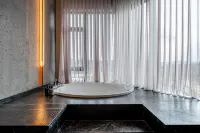 Chengde Longhua Luanshan Licheng Hot Spring Resort Hotel Hotel di Longhua
