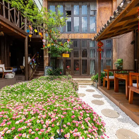 Bujian Shan · Muwa Hideaway T² Hide Bai Healing Courtyard (Dali Renmin Rd Branch)