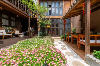 Bujian Shan · Muwa Hideaway T² Hide Bai Healing Courtyard (Dali Renmin Rd Branch) Отели рядом с достопримечательностью «Древний город Дали»