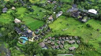 The Wapa Lux Tent Hotel dekat Pemandian umum tukad arca