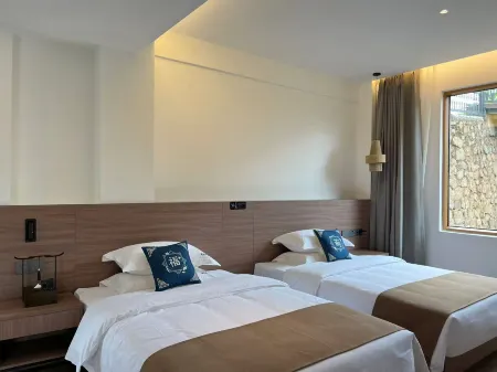 Galidu Mountain Lodge Hotel