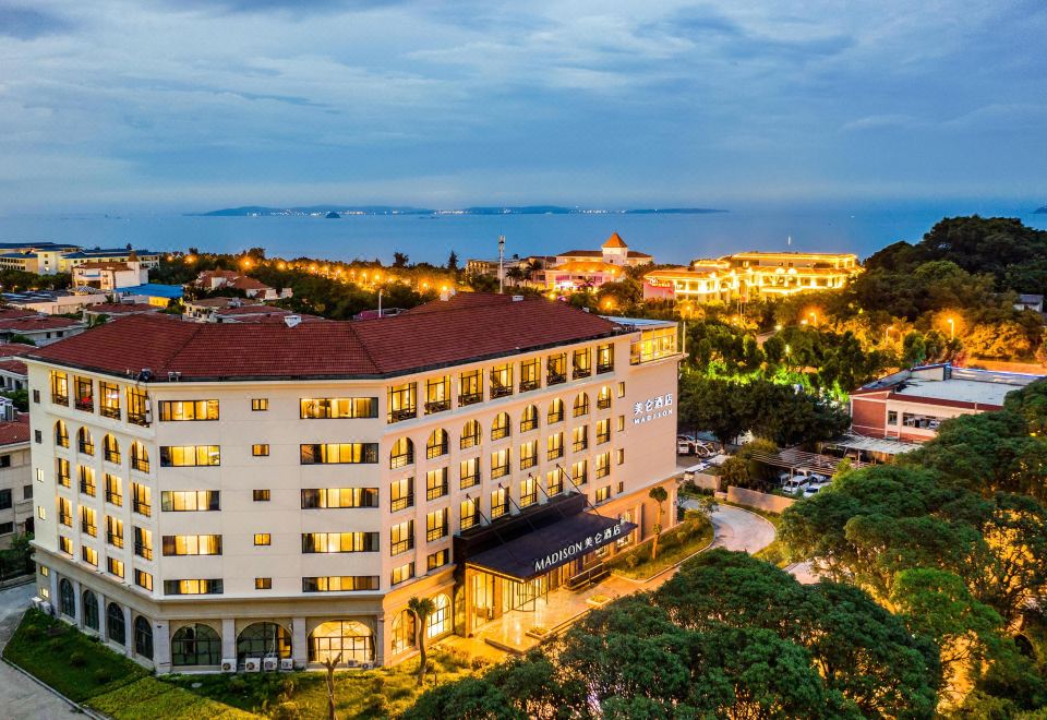 hotel overview picture