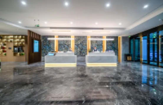 Tianque Hotel (Kangbashi District)