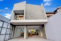 Hotel O Tegal near RSUD Kardinah Tegal formerly Hugo Suites Family Hotels in East Tegal