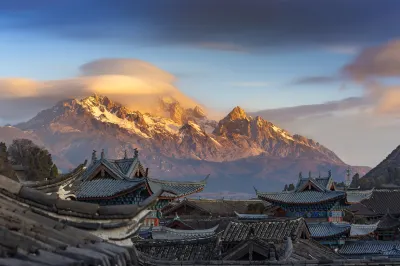 Xi ya Xiang she Xue shan Guan Jing inn Hotels in Shuhe Old Town