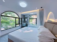 The Hot Spring Villa in the Valley