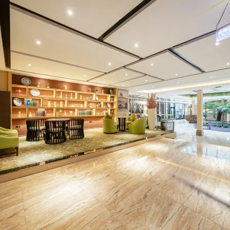 Xingren V Plus Boutique Theme Hotel
