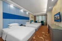 Capital Huiyunqi Hotel (Shuhan Road East Metro Station/Fuqin Night Market) Отели в г. Выставочный центр Чэнду и Юго-западный транспортный университет
