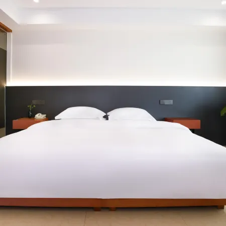 Junduliangcheng Holiday Hotel