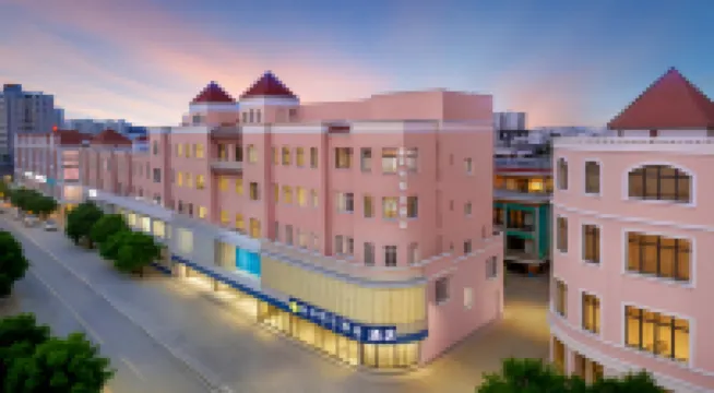 Foshan Jinlin Holiday Hotel (Shunde Ronggui Fisherman's Wharf)