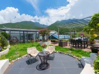 Yuchen Yage Hanging Gardens | Boutique Stay (Lijiang Sanyi Airport) Hotels near Lijiang Sanyi International Airport
