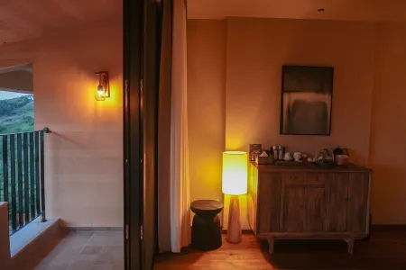 Free and Easy Mountain · Healing and Nourishing Homestay Отели рядом с достопримечательностью «Luoshui Wetland Park»