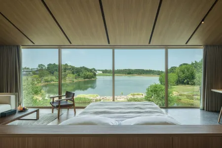 Nature and Songzhiyu Homestay Отели рядом с достопримечательностью «Taiyi Statue of God»