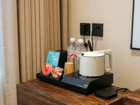 Shiguangli TinmeCapture Chengnan Yinshe Courtyard (Ancient City of Zhengding) Отели рядом с достопримечательностью «Zhengding Hutuohe Ecological Park»