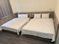 Cook B&B Hotels near Zhaishan Tunnel