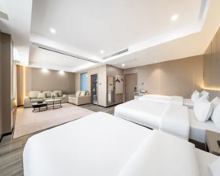 Lanxi Yicheng Hotel โรงแรมในหลานซี