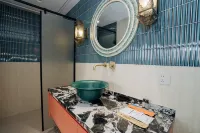 Daishan Blue and White Town Homestay - مسبح
