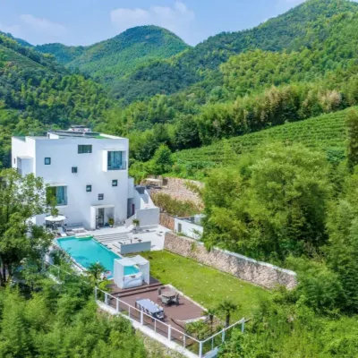 Mogan Xingye Star · Space-Themed Infinity Pool Garden Designer Boutique Stay Hotels near Mogan Mountain Scenic Area Bamboo Sea