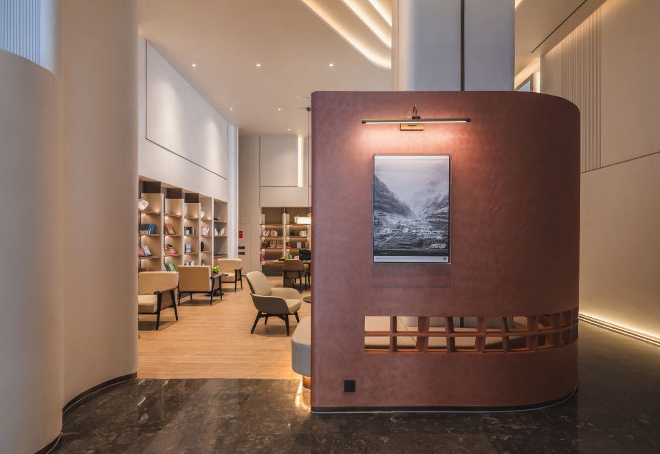 호텔 로비 및 라운지 모습