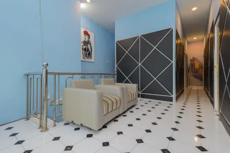 RedDoorz Near Mayapada Hospital Surabaya Отели рядом с достопримечательностью «Зоопарк Сурабая»