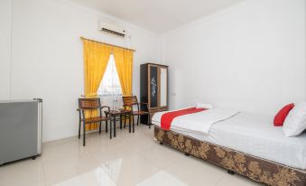 RedDoorz @ Gunungsari Surabaya 2