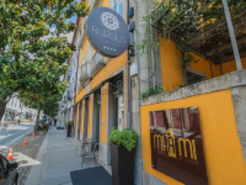 Burgus Tribute & Design Hotel Hotels near Santa Maria de Braga Cathedral