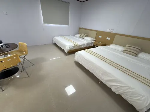 Huanghekou Mijia Homestay (Kenli Huanghekou Hospital)