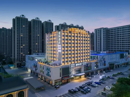 Luoding Star Hotel
