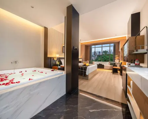 Yunbo Light House Hotel (Quanzhou Jinjiang Wudian City Airport) โรงแรมในจิ้นเจียง