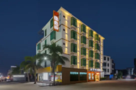 Vickers Hotel (Meilan Airport Branch in Jiangdong New Area) Hotels near Haikou Meilan International Airport