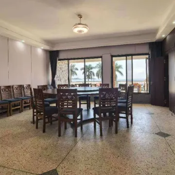 Grand Lake Resort Hotel