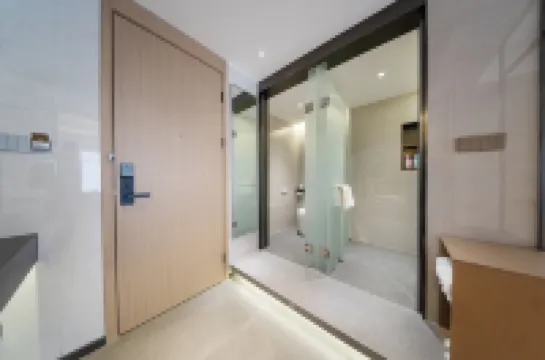 Boyah Hotel (Puning International Commodity City Puning High-Speed Railway Station)