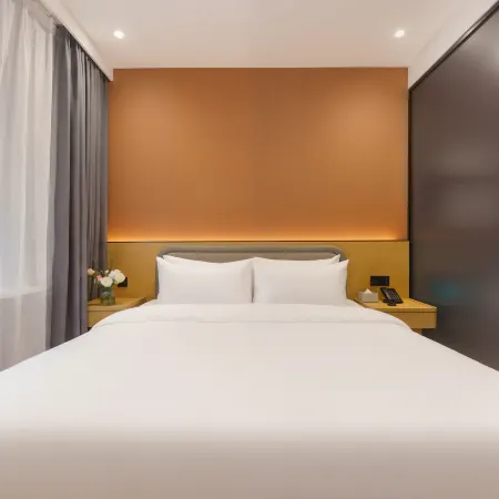 Yisen Light Luxury Hotel (Shenyang Zhongjie Imperial Palace Joy City)