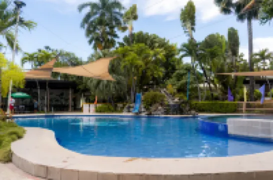 The Ritz Hotel at Garden Oases