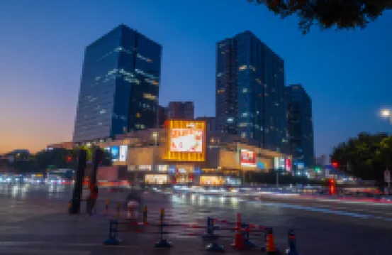 Jizhao · Fengkan Huacheng Skyline · CloudPeak Guanlan Homestay (Guilin Station Too Square)