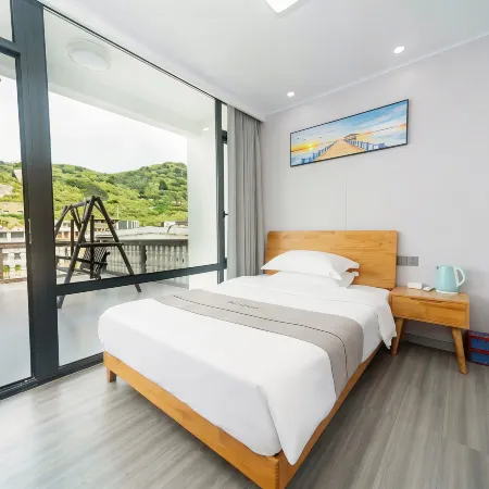 Zhoushan dongfushan aiqinhai Hotel
